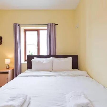 Quiet 1 Bedroom Escape In City Centre Hilr24 Apartment